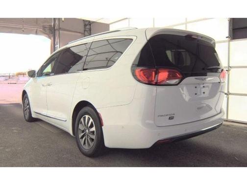 2020 Chrysler Pacifica Touring-L Plus