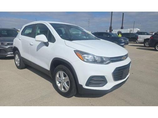 White 2018 Chevrolet Trax LS