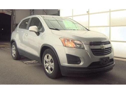 Silver 2015 Chevrolet Trax