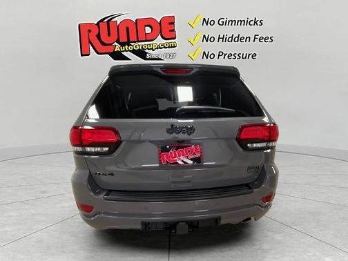 2021 Jeep Grand Cherokee Laredo