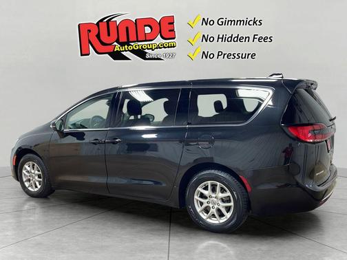 2023 Chrysler Pacifica Touring-L