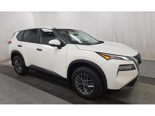 White 2023 Nissan Rogue