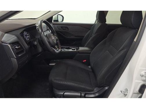 White 2023 Nissan Rogue