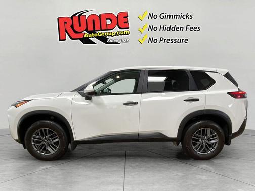 White 2023 Nissan Rogue