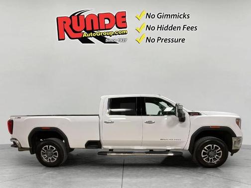 2023 GMC Sierra 3500 SLT