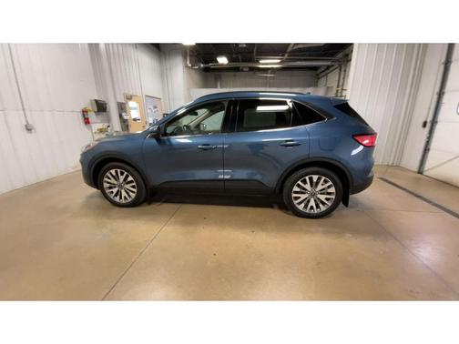 2020 Ford Escape Titanium Hybrid