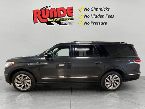 2023 Lincoln Navigator L Reserve