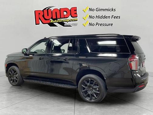 Black 2023 Chevrolet Suburban RST