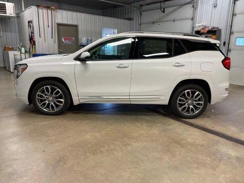 2024 GMC Terrain Denali