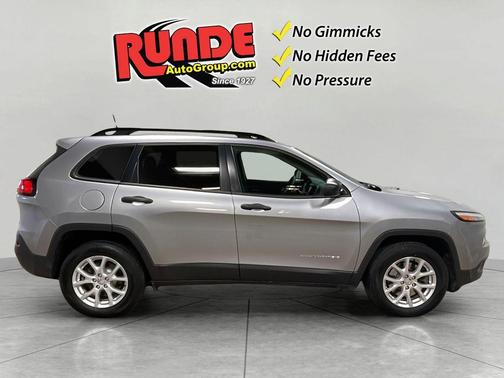 Silver 2016 Jeep Cherokee Sport