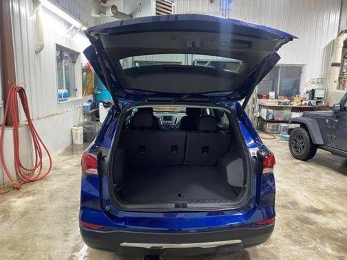 Blue 2023 Chevrolet Equinox 1LT