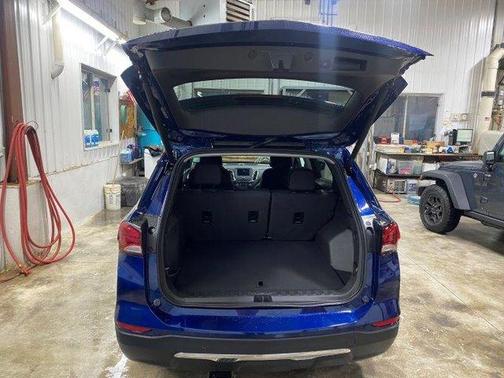 Blue 2023 Chevrolet Equinox 1LT