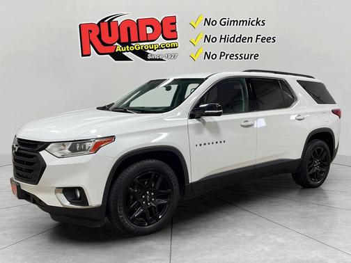 White 2019 Chevrolet Traverse LT Cloth