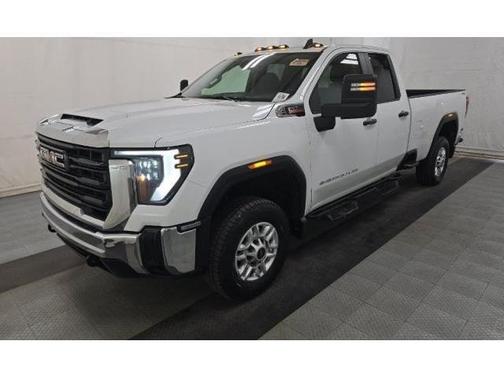 White 2024 GMC Sierra 2500 Pro