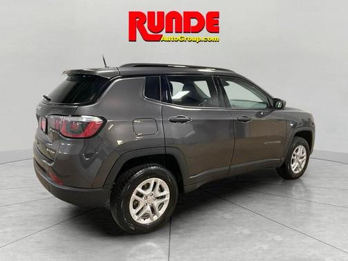 2017 Jeep Compass Sport