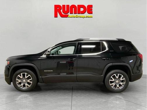 Black 2023 GMC Acadia SLT