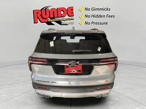 Sterling Gray 2026 Chevrolet Traverse Z71