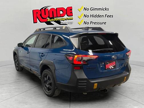 Ice Silver Metallic 2023 Subaru Outback Wilderness