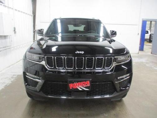 Black 2024 Jeep Grand Cherokee Limited