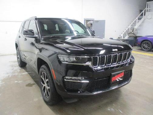 Black 2024 Jeep Grand Cherokee Limited