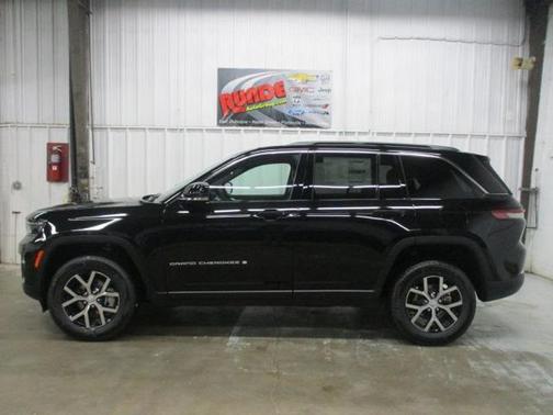 Black 2024 Jeep Grand Cherokee Limited