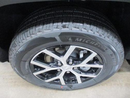 Black 2024 Jeep Grand Cherokee Limited