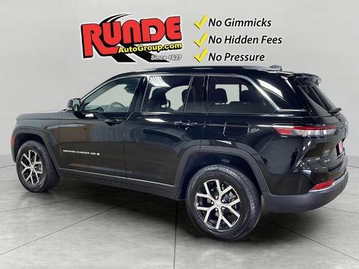 Black 2024 Jeep Grand Cherokee Limited