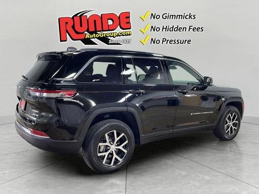 Black 2024 Jeep Grand Cherokee Limited