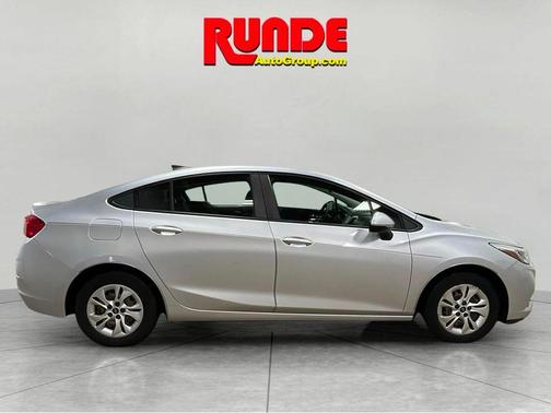 2017 Chevrolet Cruze LS