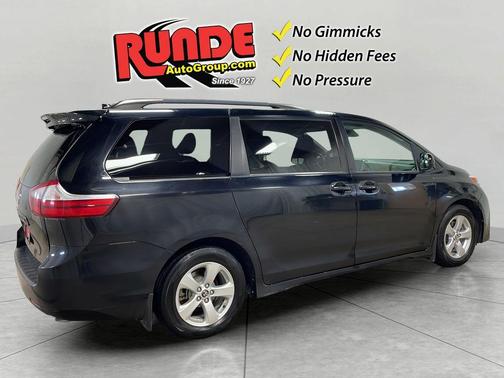 Black 2019 Toyota Sienna