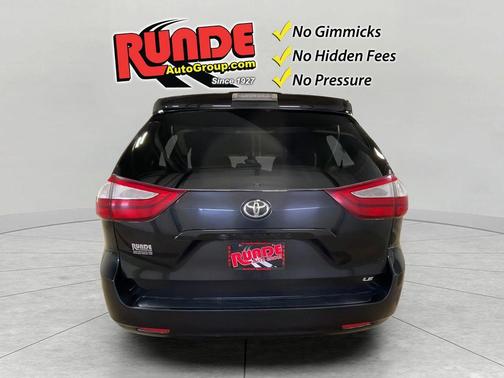 Black 2019 Toyota Sienna