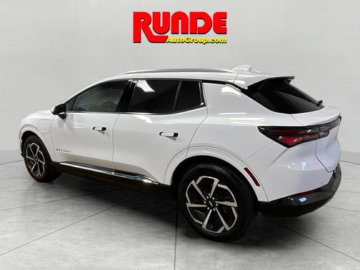 White 2025 Chevrolet Equinox EV LT