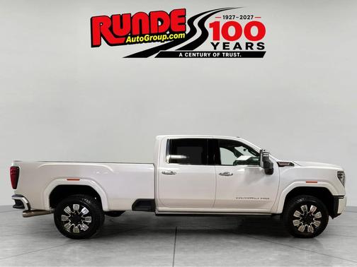 White 2024 GMC Sierra 2500 Denali