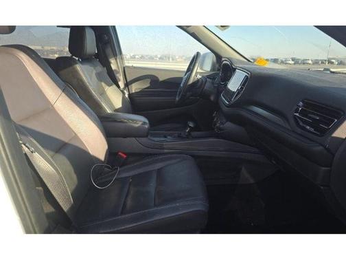 White 2022 Dodge Durango GT