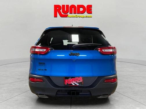 2018 Jeep Cherokee Sport