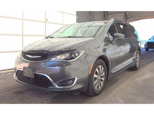 2020 Chrysler Pacifica Touring-L Plus