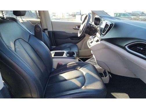 2020 Chrysler Pacifica Touring-L Plus