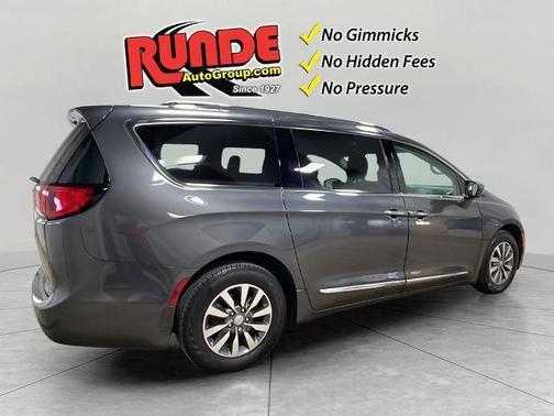 2020 Chrysler Pacifica Touring-L Plus