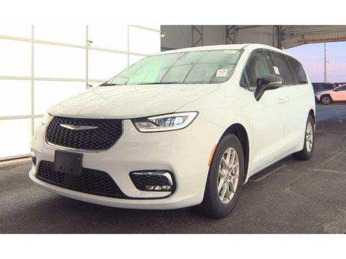 2024 Chrysler Pacifica Touring-L