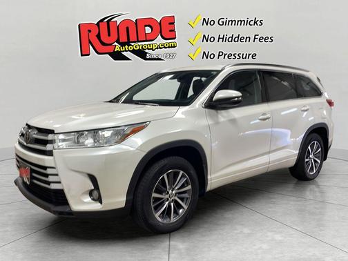 White 2018 Toyota Highlander