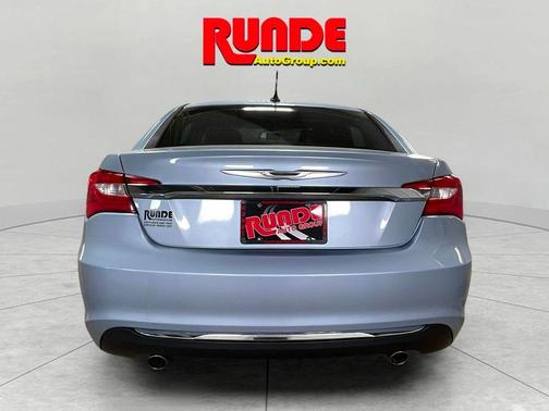 2013 Chrysler 200 Limited