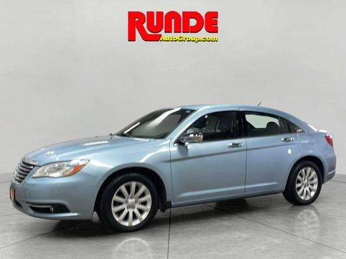 2013 Chrysler 200 Limited