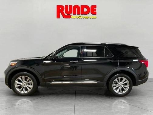 Black 2023 Ford Explorer Limited