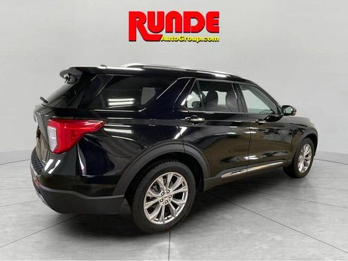 Black 2023 Ford Explorer Limited
