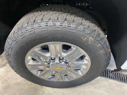 2025 Chevrolet Silverado 2500 High Country
