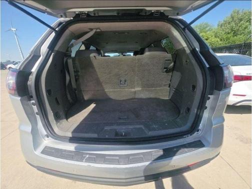 Silver 2015 Chevrolet Traverse 1LT