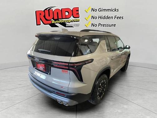 Sandstone Gray 2026 Chevrolet Traverse Z71