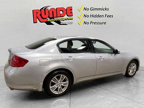 2013 INFINITI G37x Base