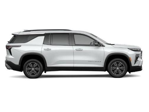 Summit White 2026 Chevrolet Traverse LT