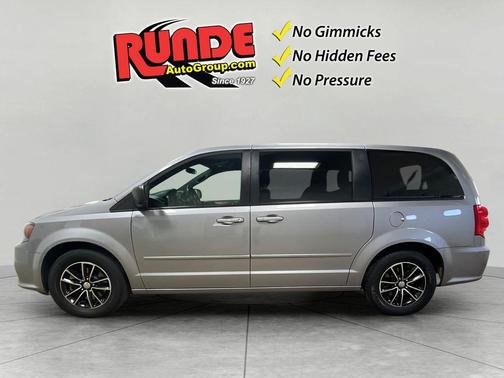 Silver 2015 Dodge Grand Caravan AVP/SE